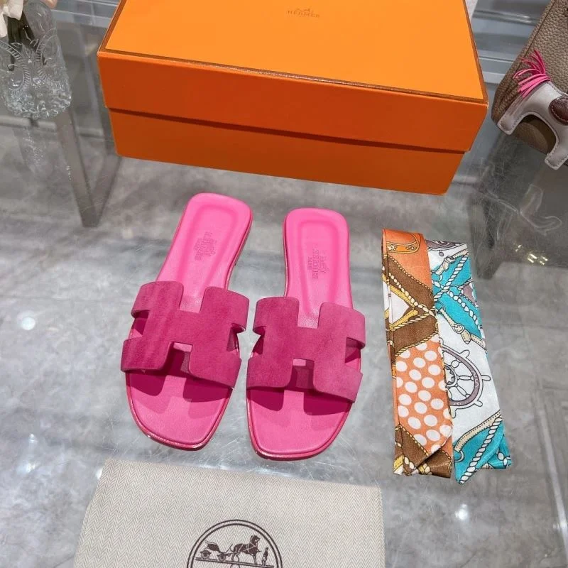 Sleek Hermes Slippers 28406
