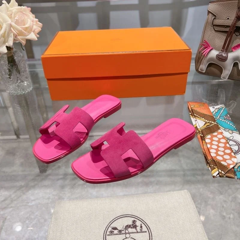 Sleek Hermes Slippers 28406