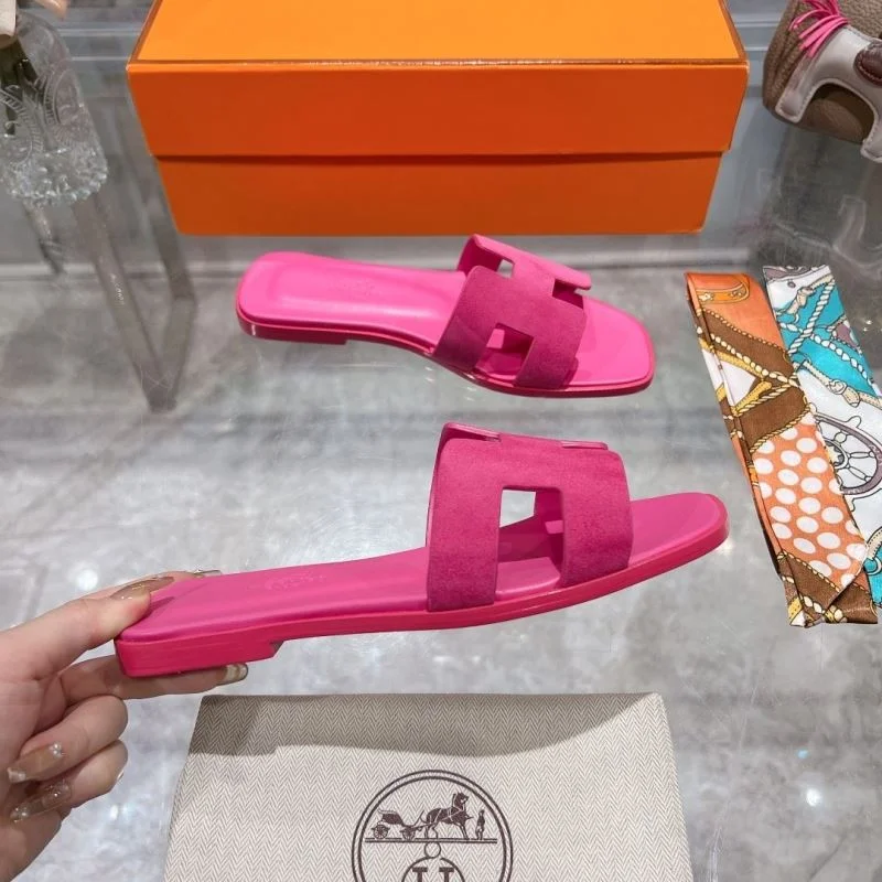Sleek Hermes Slippers 28406