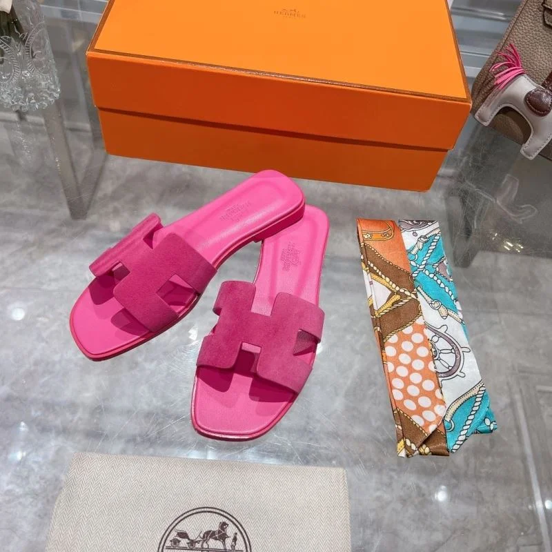 Sleek Hermes Slippers 28406