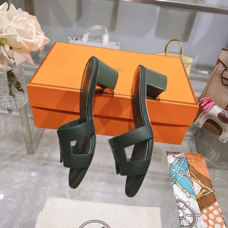 EyeCatching Hermes Slippers 28396