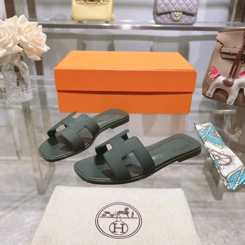 Resilient Hermes Slippers 28370