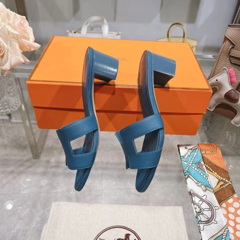 Compact Hermes Slippers 28348