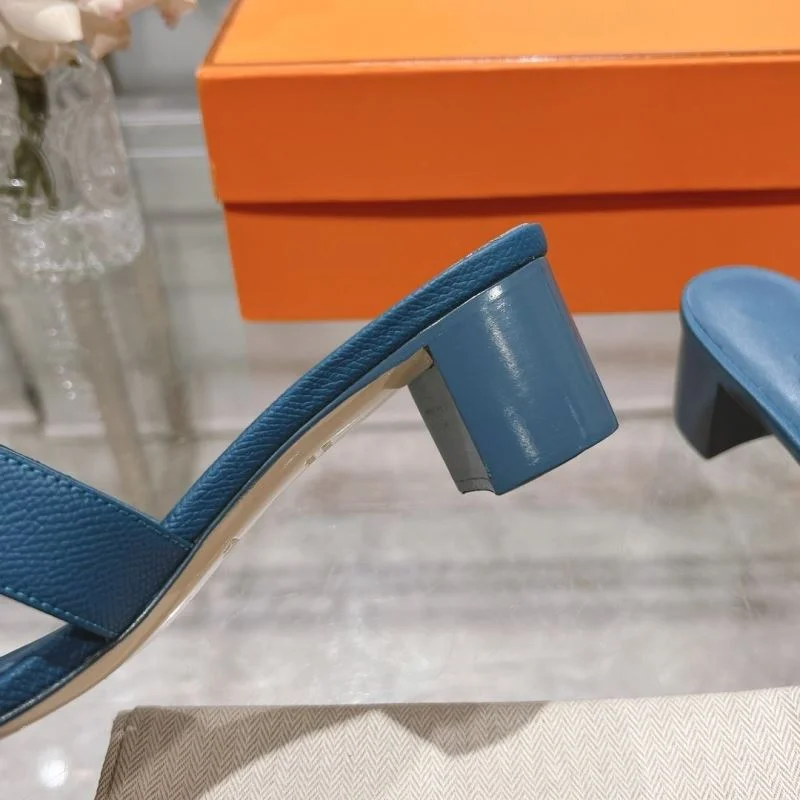 Compact Hermes Slippers 28348