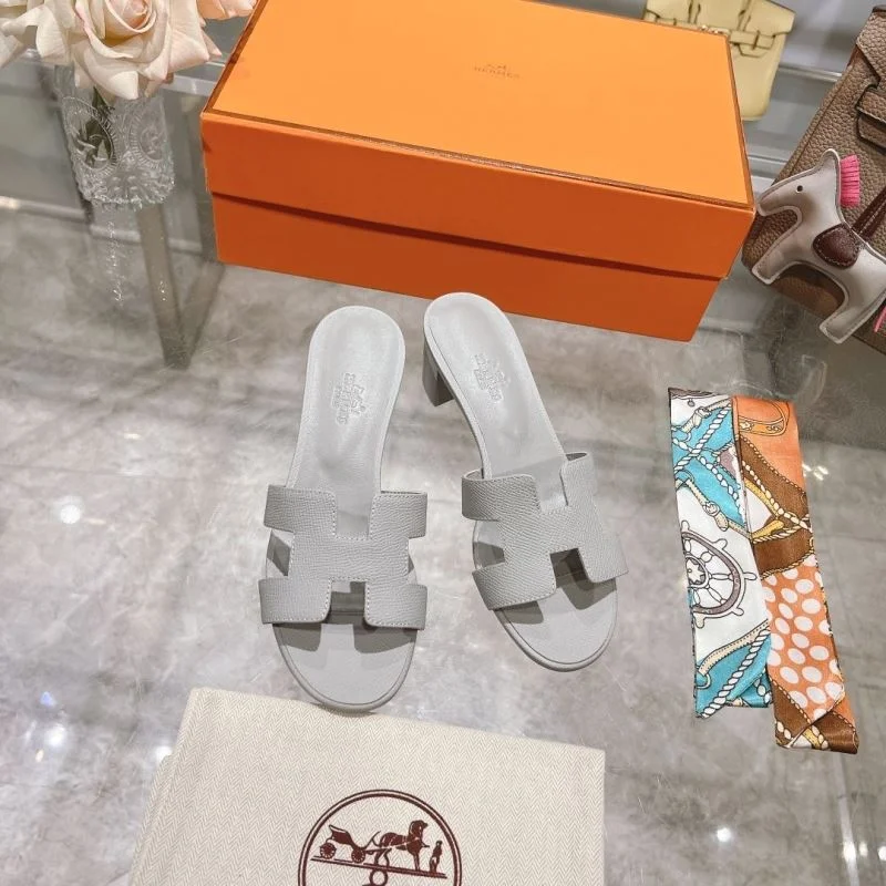 Resilient Hermes Slippers 28328