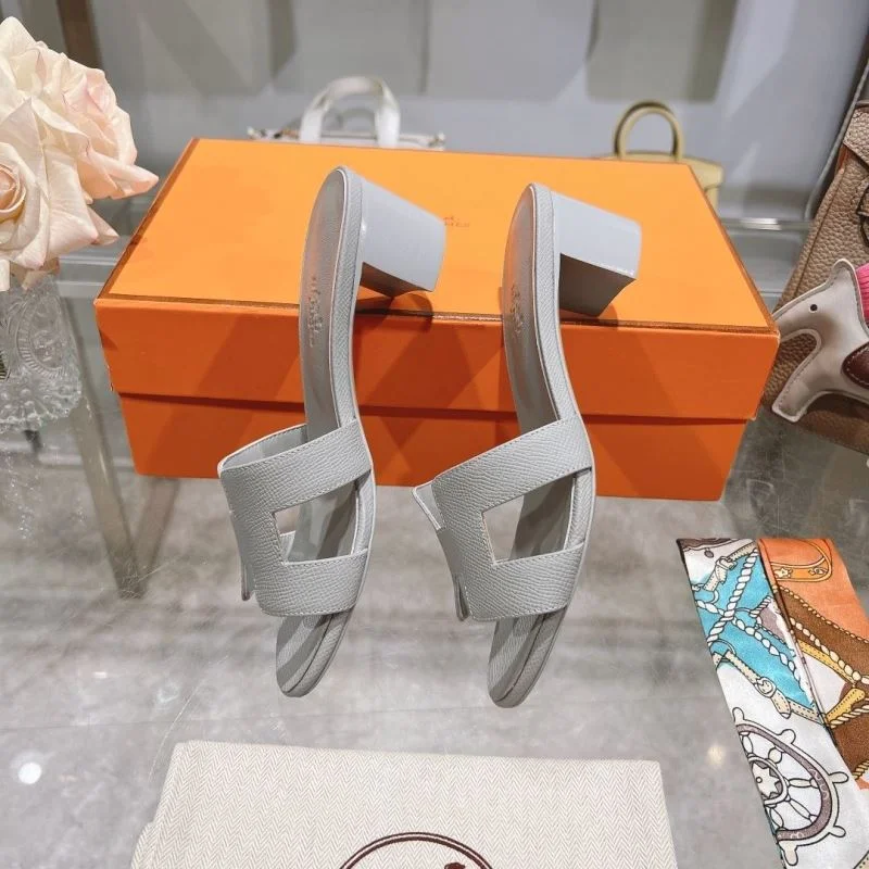 Resilient Hermes Slippers 28328