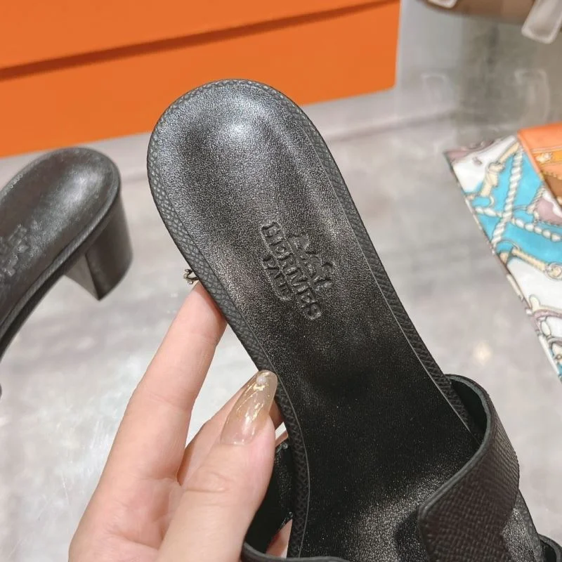 Contemporary Hermes Slippers 28350
