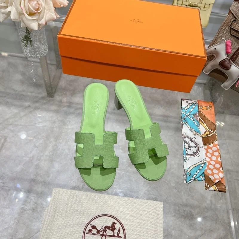WaterResistant Hermes Slippers 28319