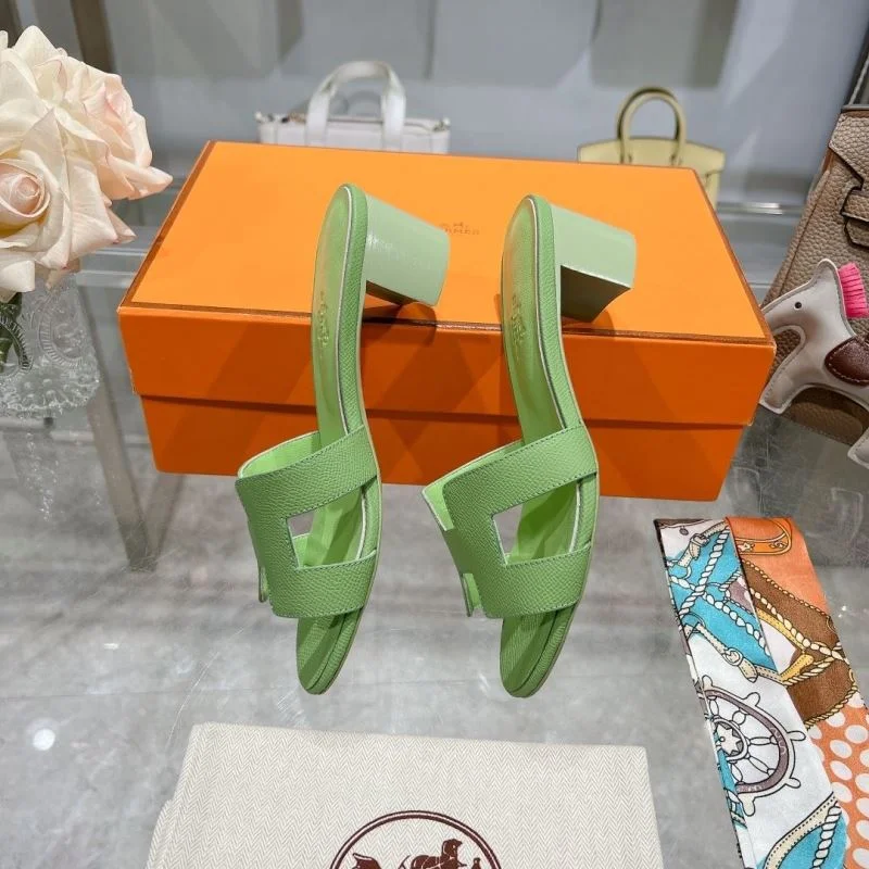 WaterResistant Hermes Slippers 28319