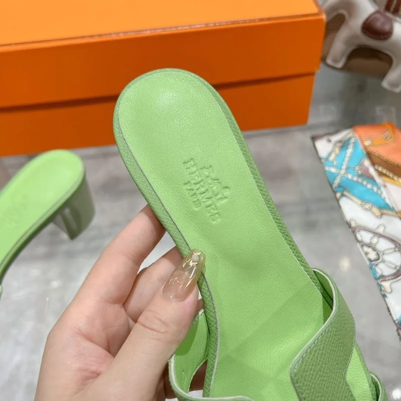 WaterResistant Hermes Slippers 28319