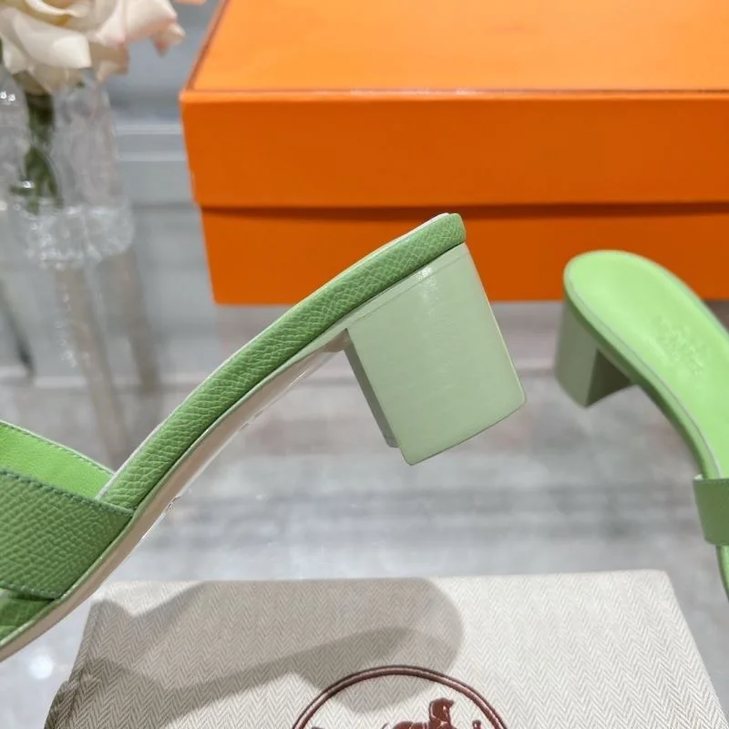 WaterResistant Hermes Slippers 28319