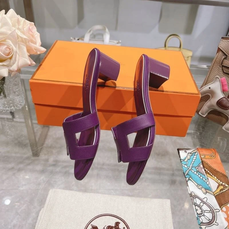 Sleek Hermes Slippers 28313