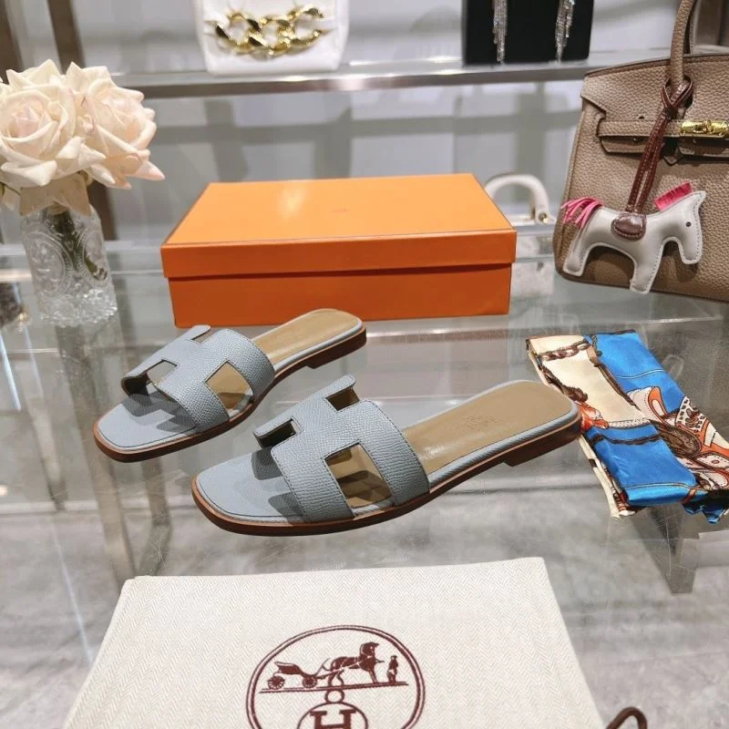 Hermes Slippers WeatherProof 28254