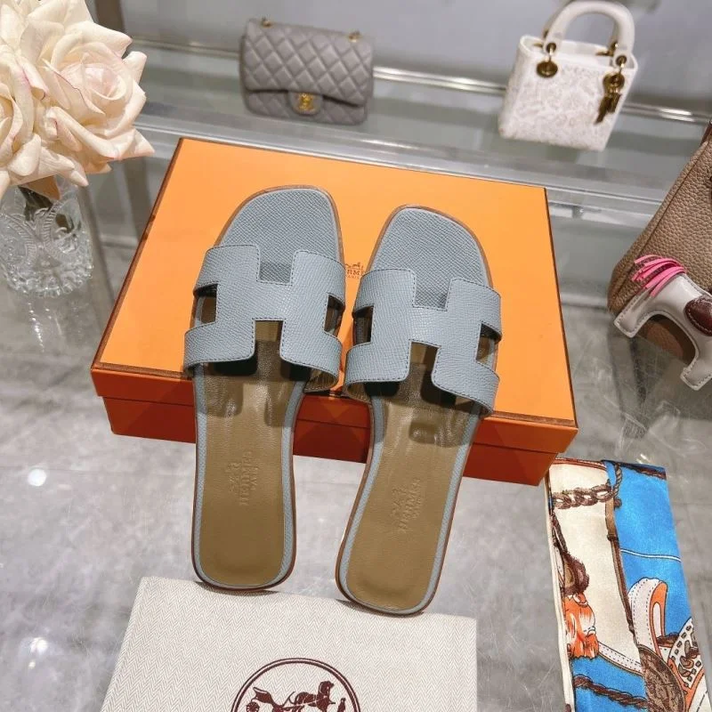 Hermes Slippers WeatherProof 28254