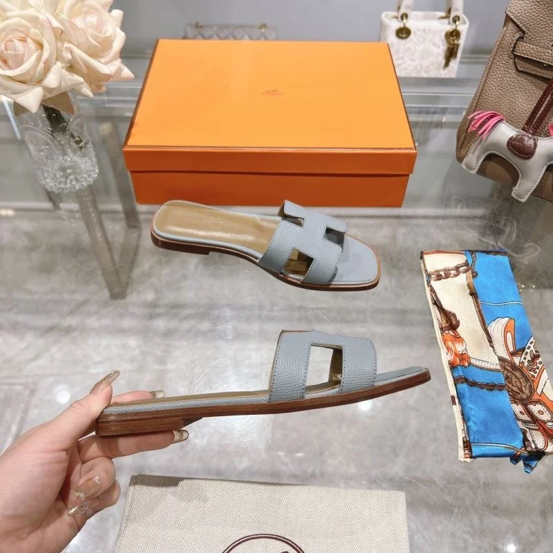Hermes Slippers WeatherProof 28254