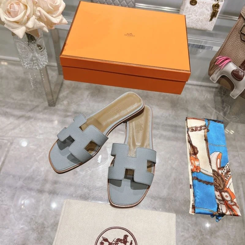 Hermes Slippers WeatherProof 28254