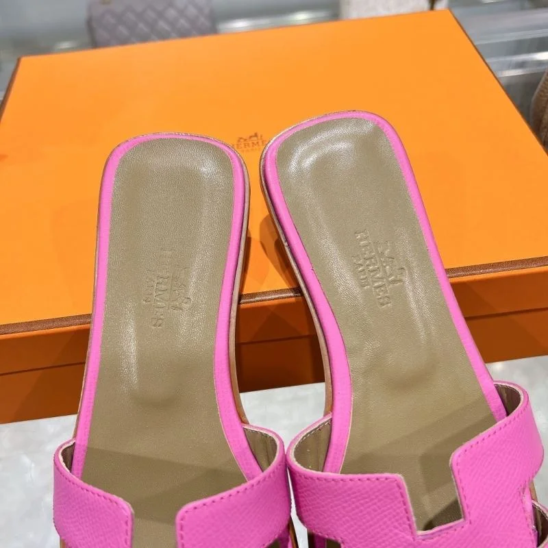 Resilient Hermes Slippers 28249
