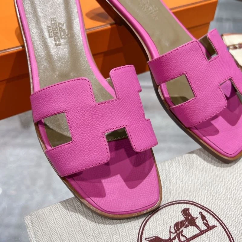 Resilient Hermes Slippers 28249
