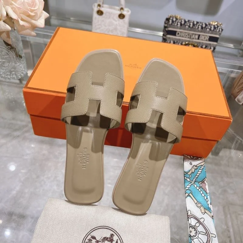 ModernLook Hermes Slippers 28236