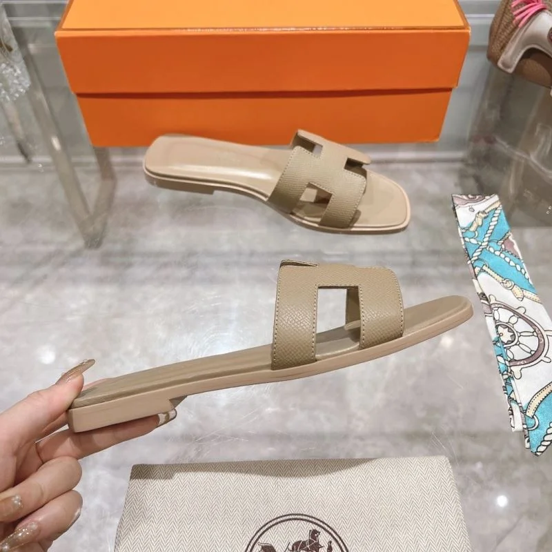 ModernLook Hermes Slippers 28236
