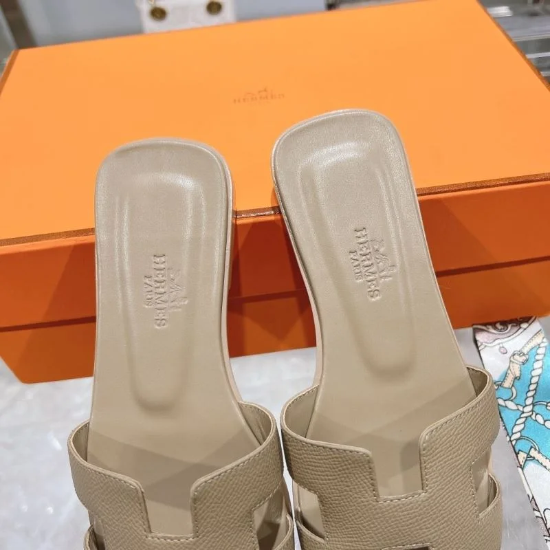 ModernLook Hermes Slippers 28236