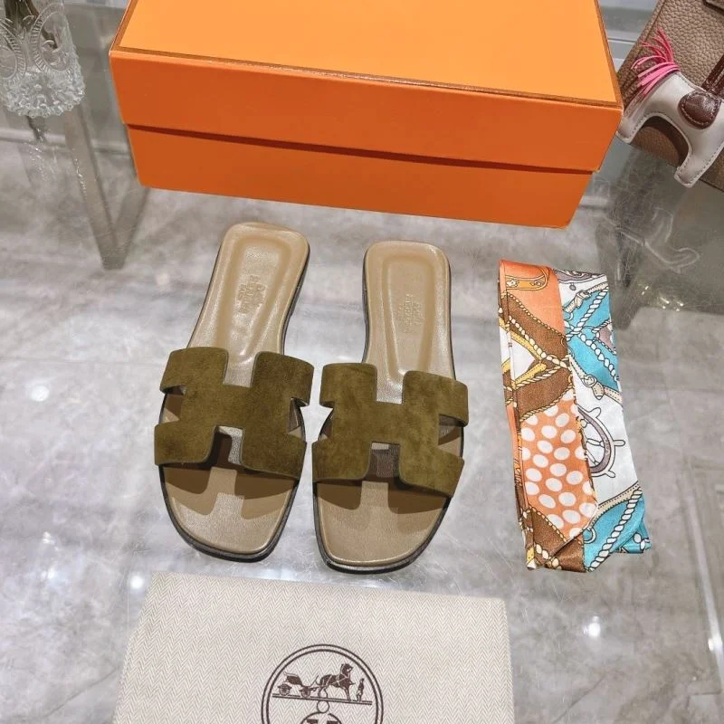Supportive Hermes Slippers 28230