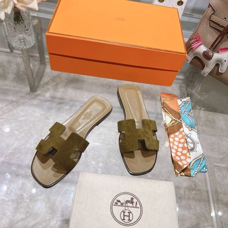 Supportive Hermes Slippers 28230