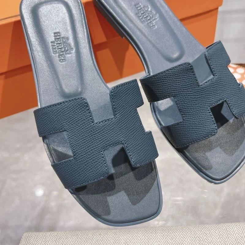 Vibrant Hermes Slippers 28209
