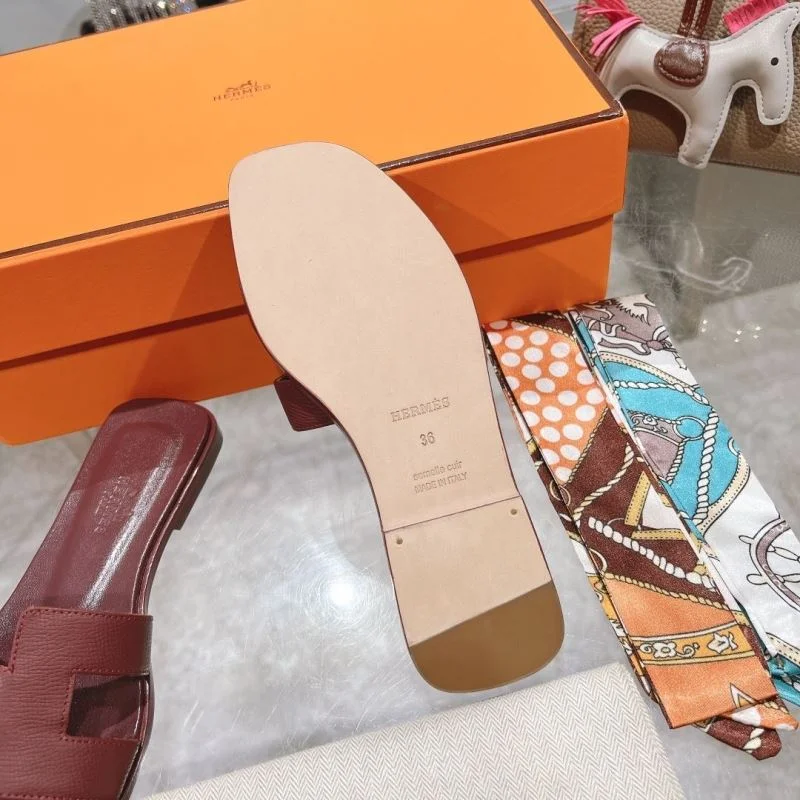 Neat Hermes Slippers 28203
