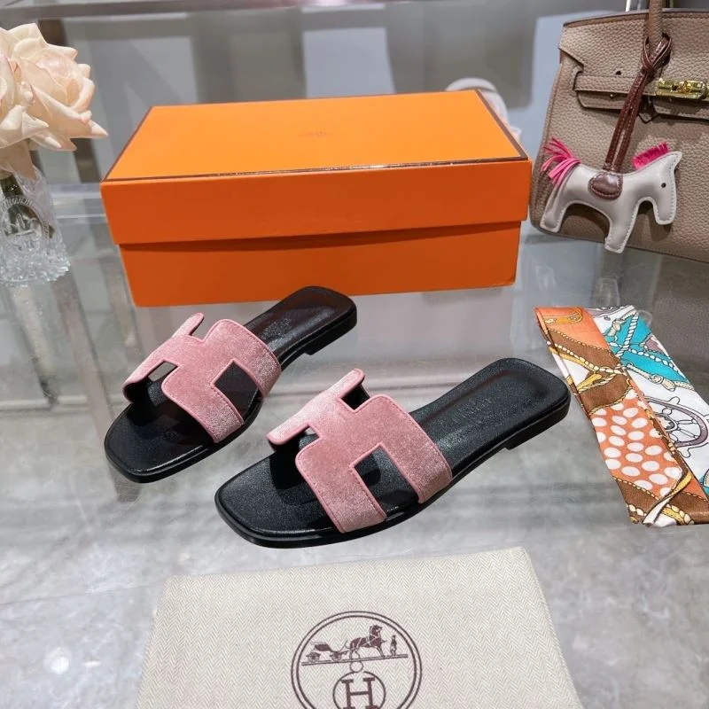 TechFriendly Hermes Slippers 28157