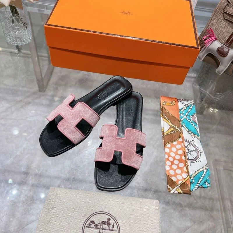 TechFriendly Hermes Slippers 28157