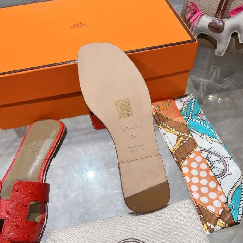 RelaxedFit Hermes Slippers 28127