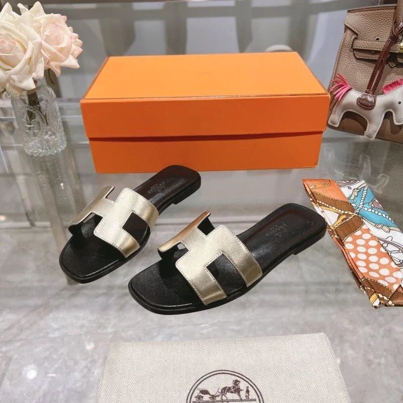 Resilient Hermes Slippers 28135