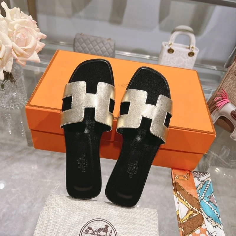Resilient Hermes Slippers 28135