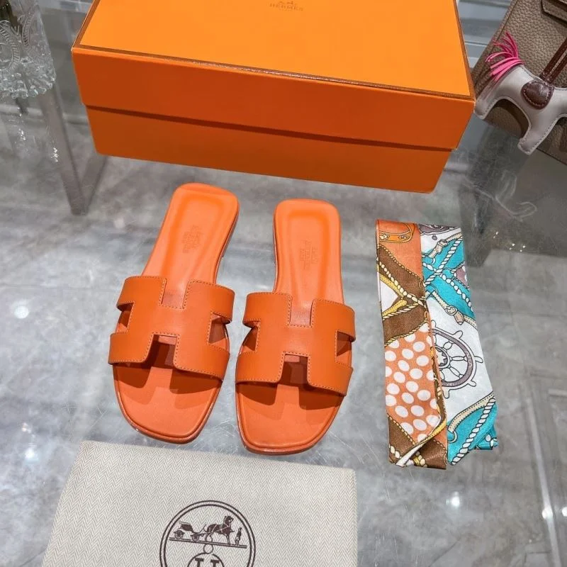 Compact Hermes Slippers 28120