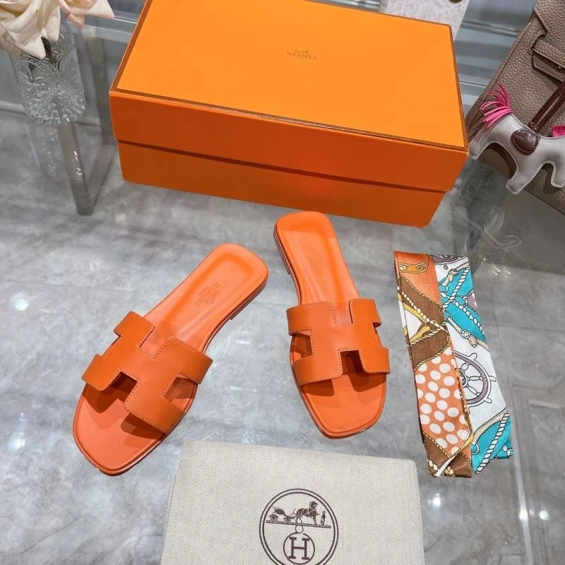 Compact Hermes Slippers 28120