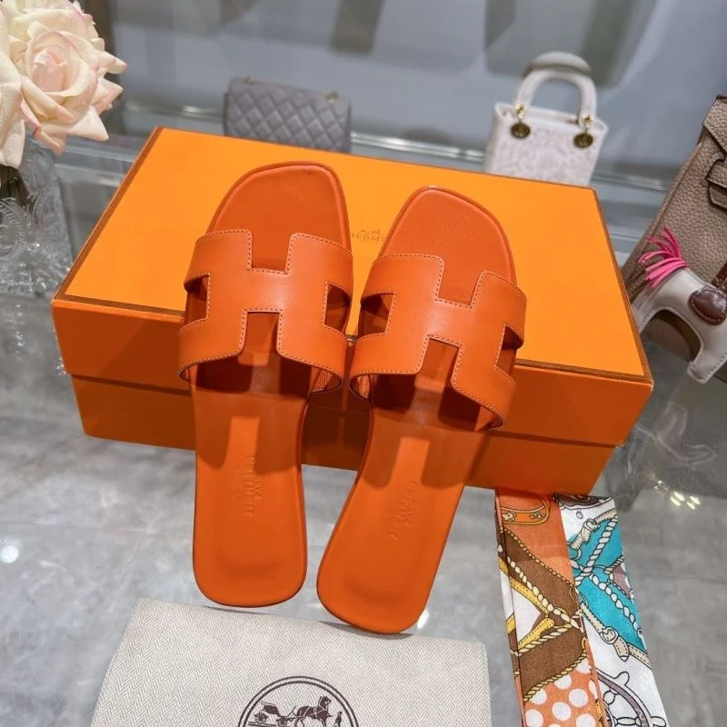 Compact Hermes Slippers 28120
