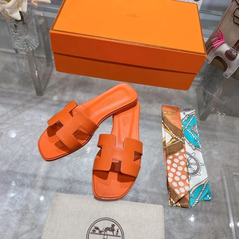 Compact Hermes Slippers 28120