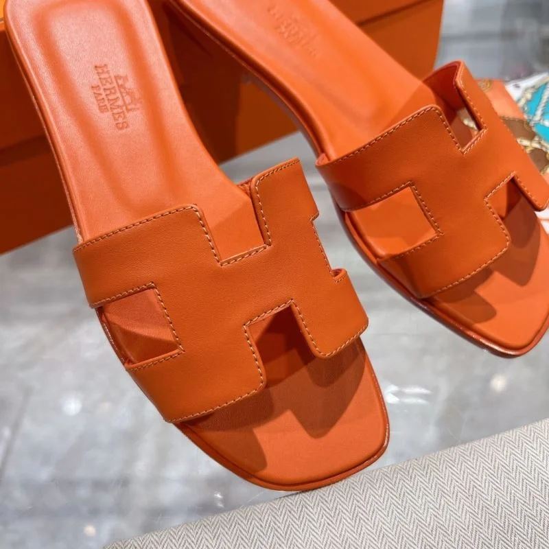 Compact Hermes Slippers 28120