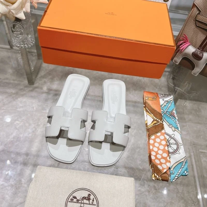 TechFriendly Hermes Slippers 28119