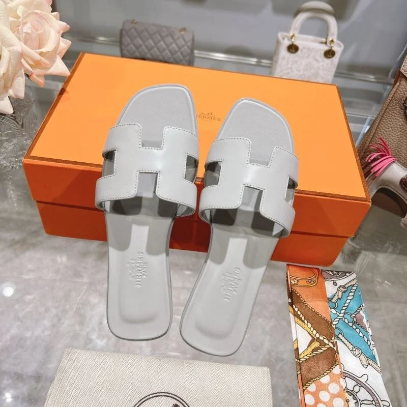 TechFriendly Hermes Slippers 28119