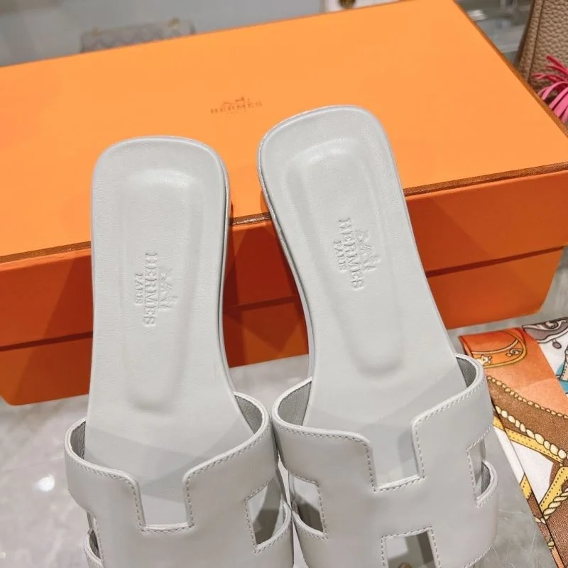 TechFriendly Hermes Slippers 28119