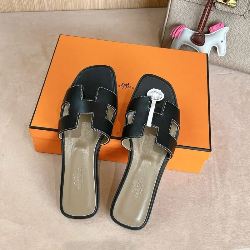 Upgraded Hermes Slippers 28103