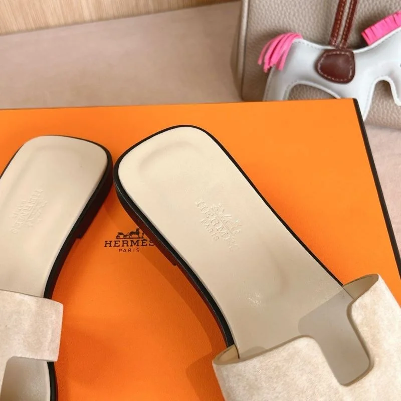 SportInspired Hermes Slippers 28099