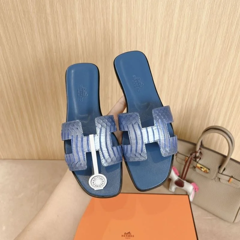WellDesigned Hermes Slippers 28083