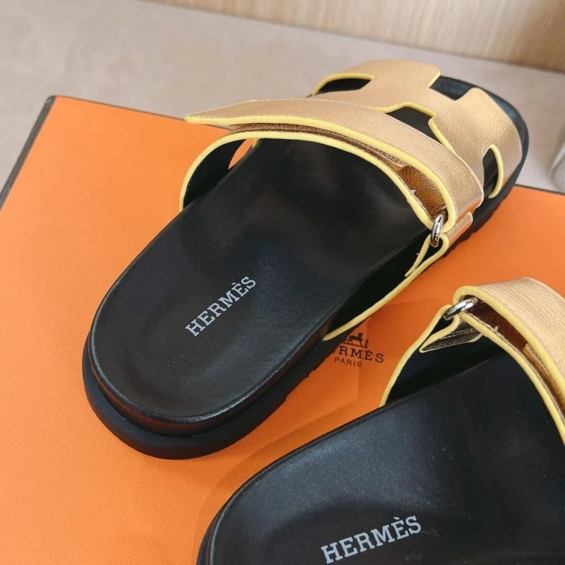Snug Hermes Slippers 28075