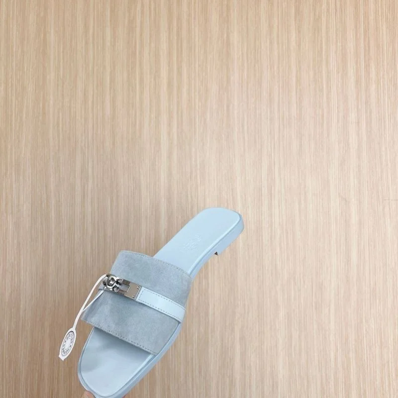 Compact Hermes Slippers 28060