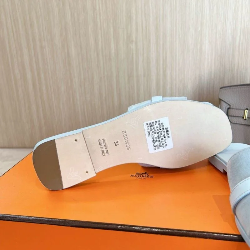 Compact Hermes Slippers 28060