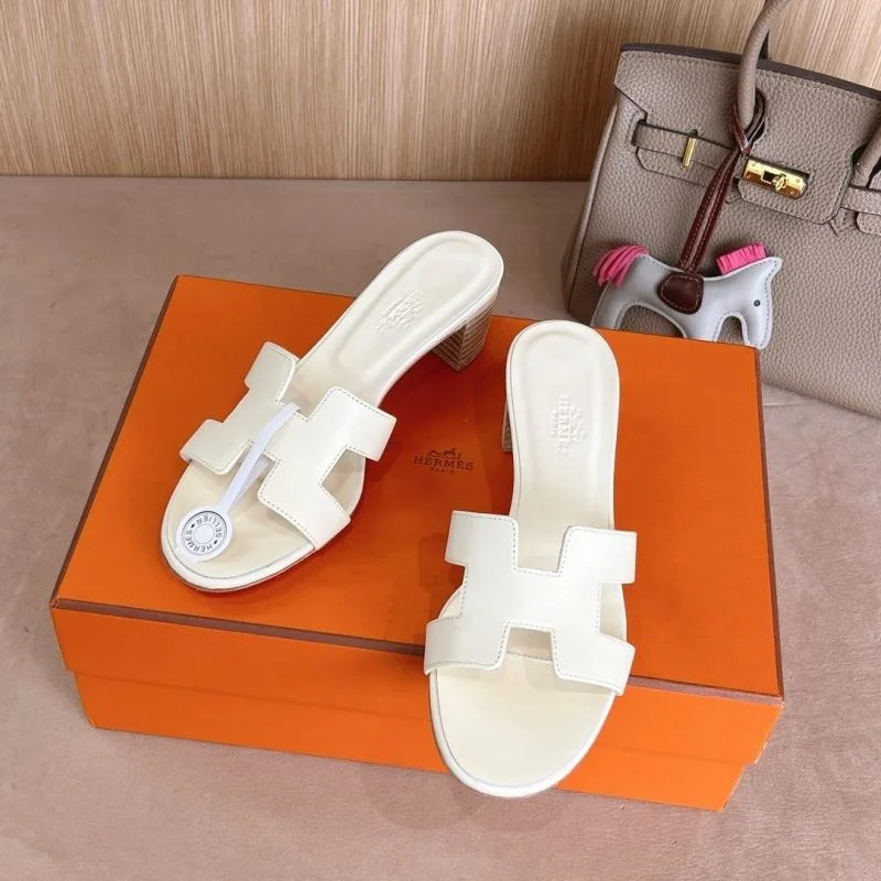 Hermes Slippers WeatherProof 28051