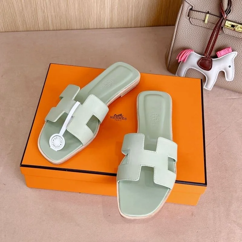 RelaxedFit Hermes Slippers 28053